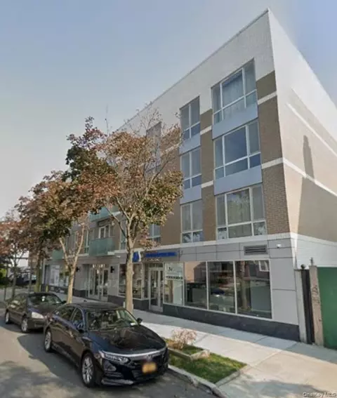 15815 Union Tpke #401N, Fresh Meadows, NY 11366