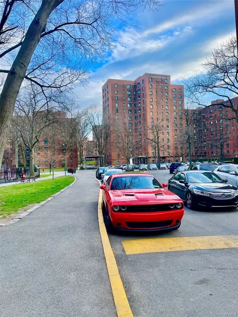 1594 Metropolitan Ave #TD, New York, NY 10462