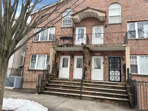 11910 18th Ave, College Point, NY 11356