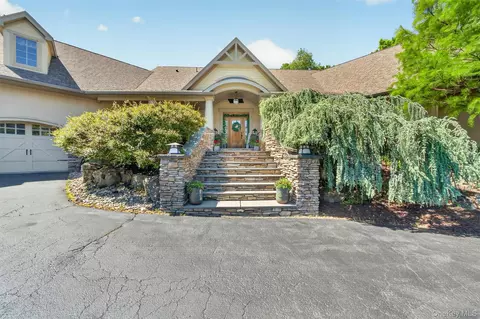 15 Entin Ter, Warwick, NY 10990