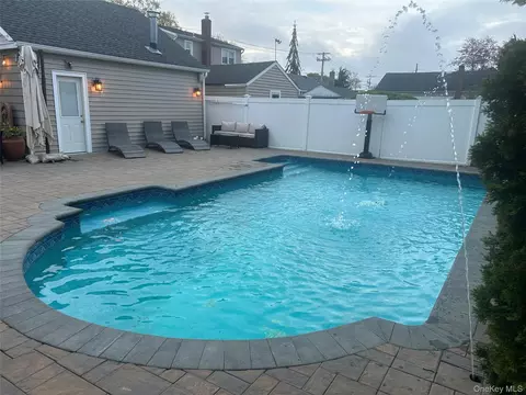 2382 Garfield St, North Bellmore, NY 11710