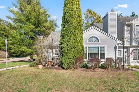 16 Juniper Ln, Pawling, NY 12564