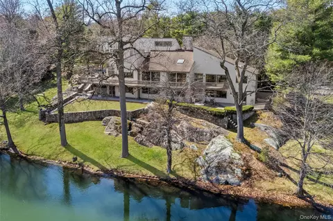3 Lakeside Dr, Rye, NY 10580