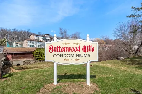 238 Concord Ln, Middletown, NY 10940