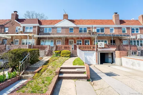 140-07 68th Dr, Flushing, NY 11367