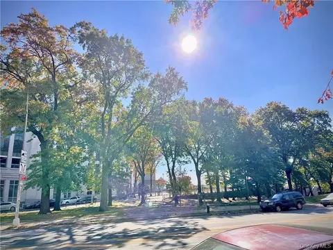 941 Jerome Ave #3B, New York, NY 10452