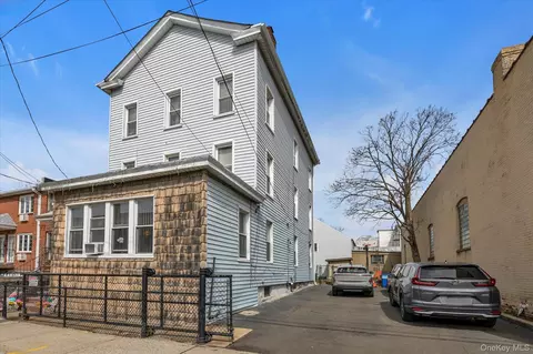 117-11 14th Rd, New York, NY 11356