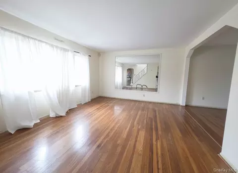 Living - 863 North St, Peekskill, NY 10566 photo 1 of 5