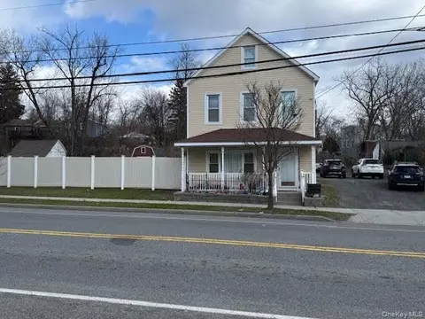 216 Robinson Ave, Newburgh, NY 12550