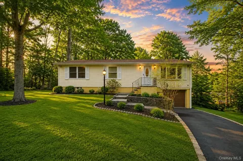 110 Laurel Hill Rd, Cortlandt, NY 10520