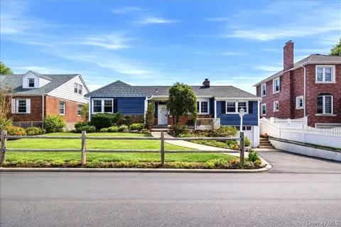 32 Agawam N, Yonkers, NY 10704
