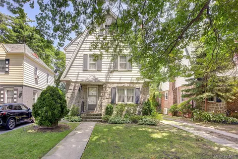 53-39 Bell Blvd, New York, NY 11364
