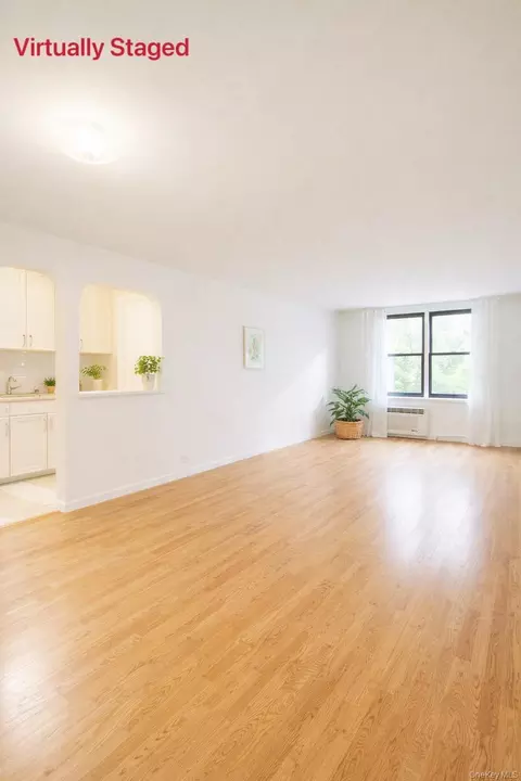 13950 35 Ave #3, Flushing, NY 11354