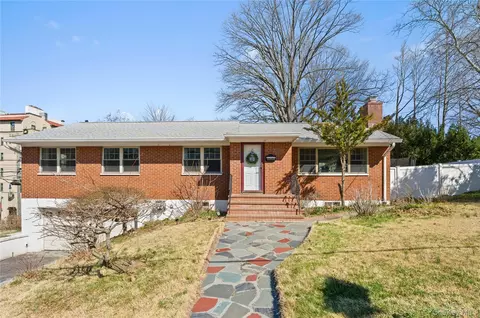 7 Olinda Ave, Greenburgh, NY 10706