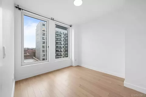 Bedroom - 136-18 Maple Ave #9A, New York, NY 11355 photo 1 of 3