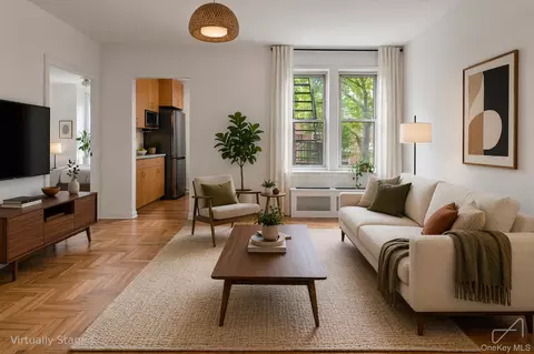 48-50 44th St #3E, Woodside, NY 11377