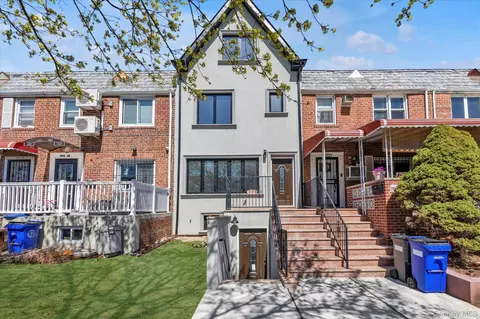 15027 78th Ave, Flushing, NY 11367