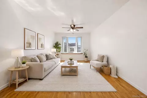 823 Fox St #4B, New York, NY 10459