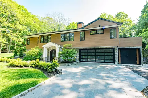 6 Tanyard Ln, Huntington, NY 11743