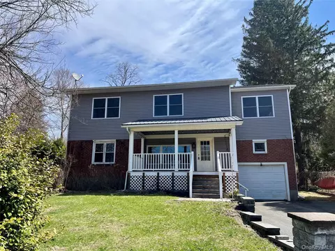 6 New Rd, Montgomery, NY 12549