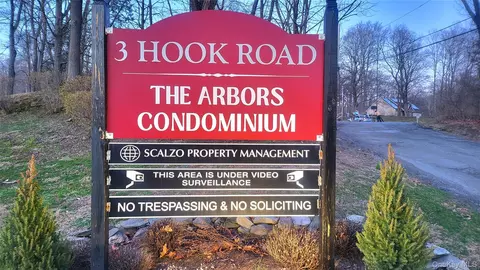3 Hook Rd #72D, Poughkeepsie, NY 12601