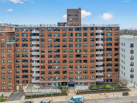 123-40 83rd Ave #6G, Kew Gardens, NY 11415