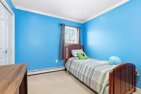 Bedroom - 8 Eagle Ln, Poughkeepsie, NY 12601 photo 3 of 5