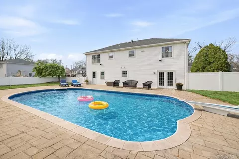 Exterior - 8 Eagle Ln, Poughkeepsie, NY 12601 photo 4 of 5