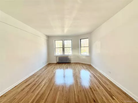 141-42 78th Rd #1F, Flushing, NY 11367 photo 2