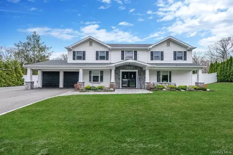 62 Randolph Dr, Dix Hills, NY 11746