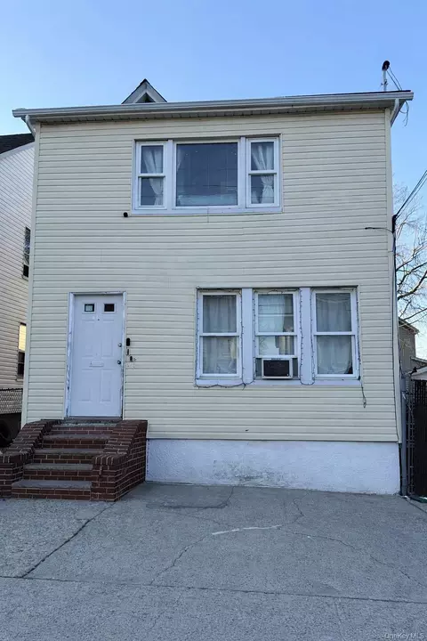 16815 116th Ave, Jamaica, NY 11434