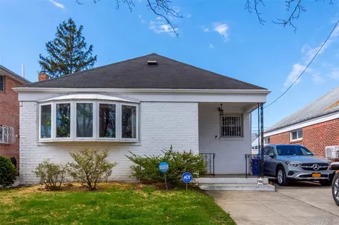 5312 Clearview Expy, New York, NY 11364