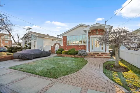 158-48 79th St, New York, NY 11414