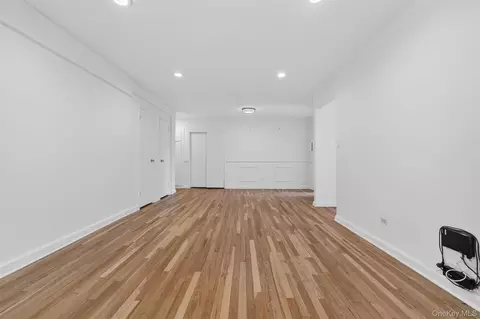 Living - 5235 Post Rd #5A, New York, NY 10471 photo 4 of 5