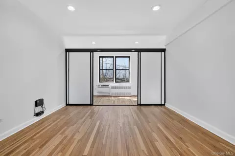 Living - 5235 Post Rd #5A, New York, NY 10471 photo 5 of 5
