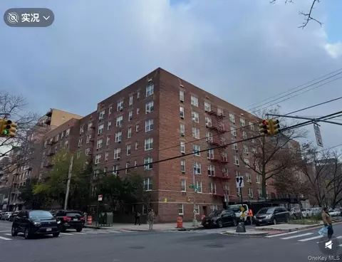 4107 Bowne St #3F, New York, NY 11355