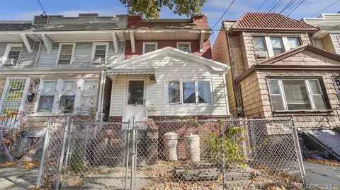 89-11 78th St, Woodhaven, NY 11421