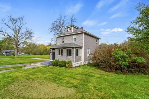 2374 Bruynswick Rd, Shawangunk, NY 12589