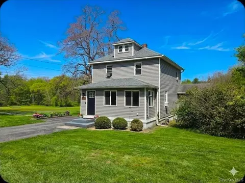 2374 Bruynswick Rd, Shawangunk, NY 12589