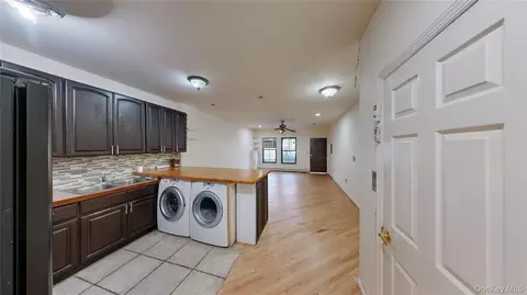 360 S 3rd St, Brooklyn, NY 11211