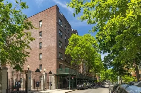 34-20 83rd St #2-I, New York, NY 11372