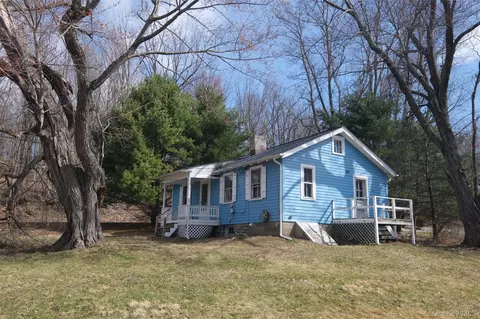 68 Bushwick Rd, La Grange, NY 12603