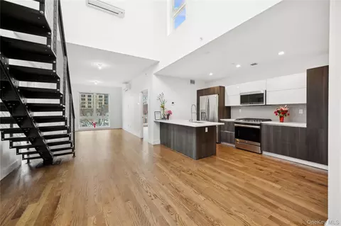 109-19 72nd Rd #PH7F, Forest Hills, NY 11375