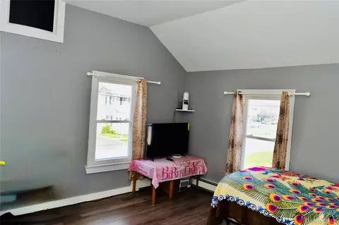 Bedroom - 32 Pearl St, Patchogue, NY 11772 photo 5 of 6