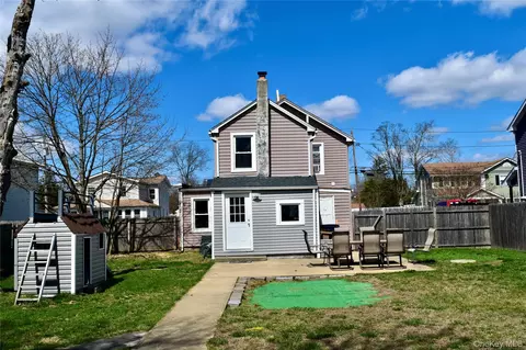 Exterior - 32 Pearl St, Patchogue, NY 11772 photo 8 of 13