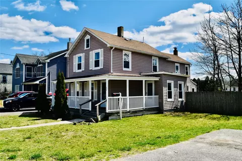 Exterior - 32 Pearl St, Patchogue, NY 11772 photo 3 of 13
