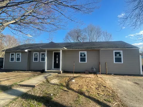 Undisclosed, Central Islip, NY 11722