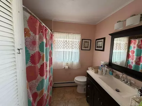 Bath - 7 Meyer Ave, Lawrence, NY 11559 photo 2 of 2