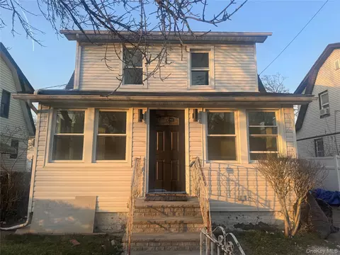 133-38 Denis St, Jamaica, NY 11434