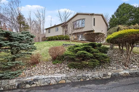 102 Nicholson Rd, Holmes, NY 12531